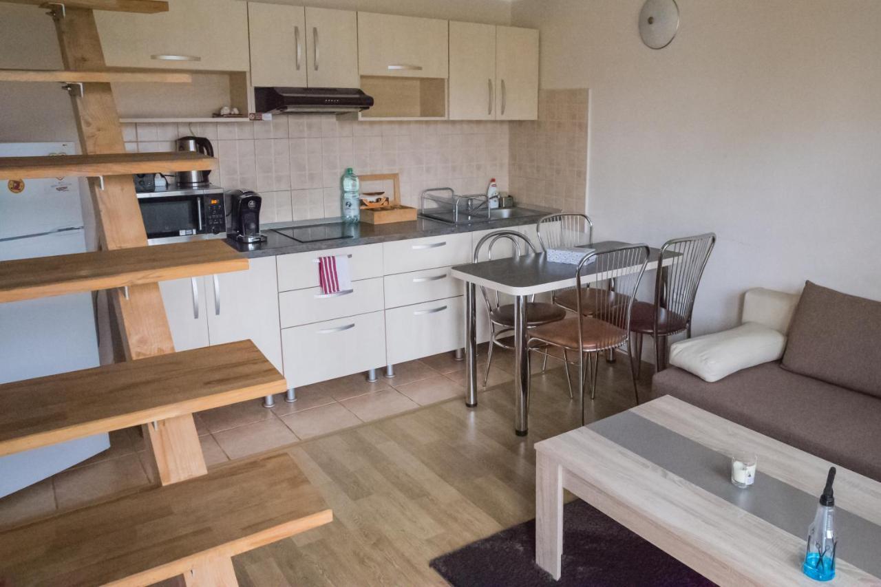 Apartament Beta Lejlighed Bistriţa Eksteriør billede