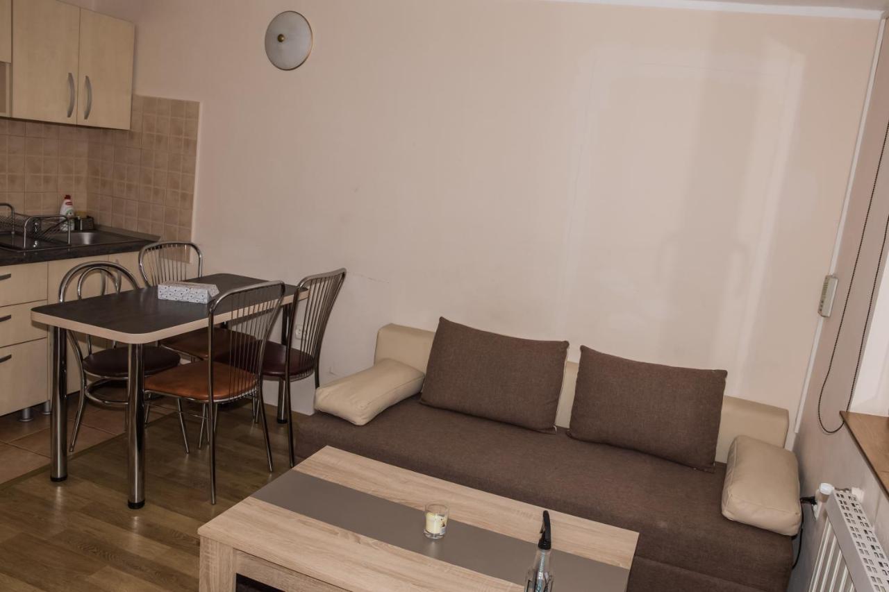 Apartament Beta Lejlighed Bistriţa Eksteriør billede