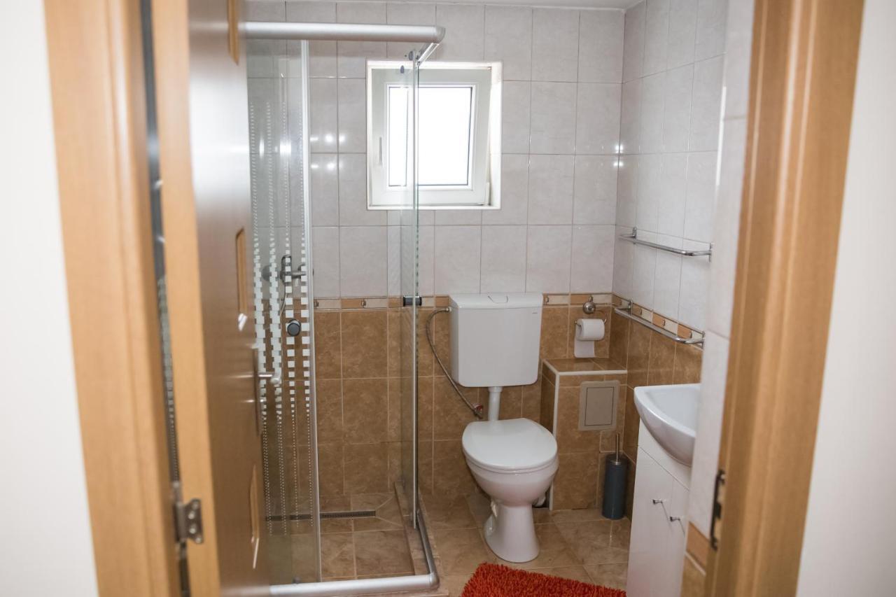 Apartament Beta Lejlighed Bistriţa Eksteriør billede